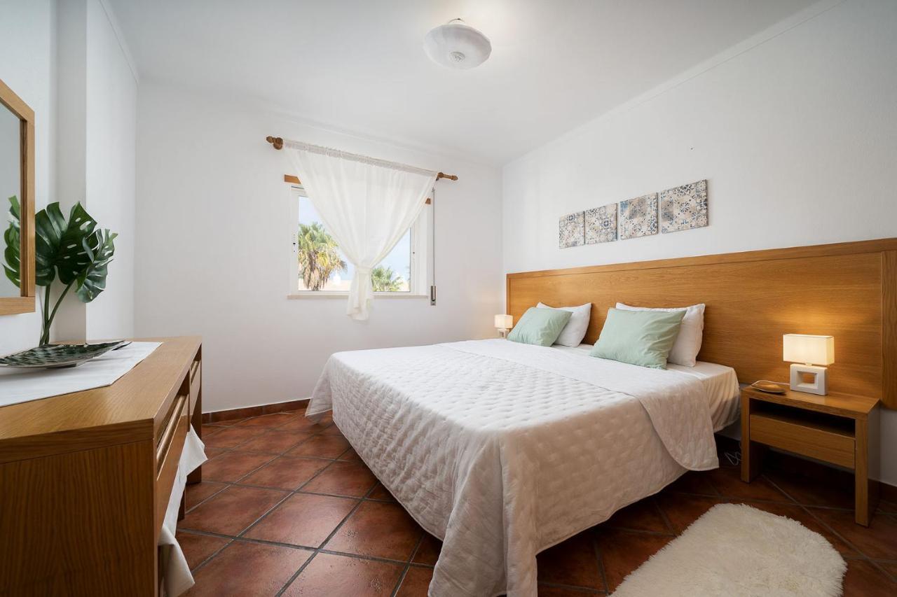 Family Holiday - Centrally Located - Vale De Parra Apartment Albufeira