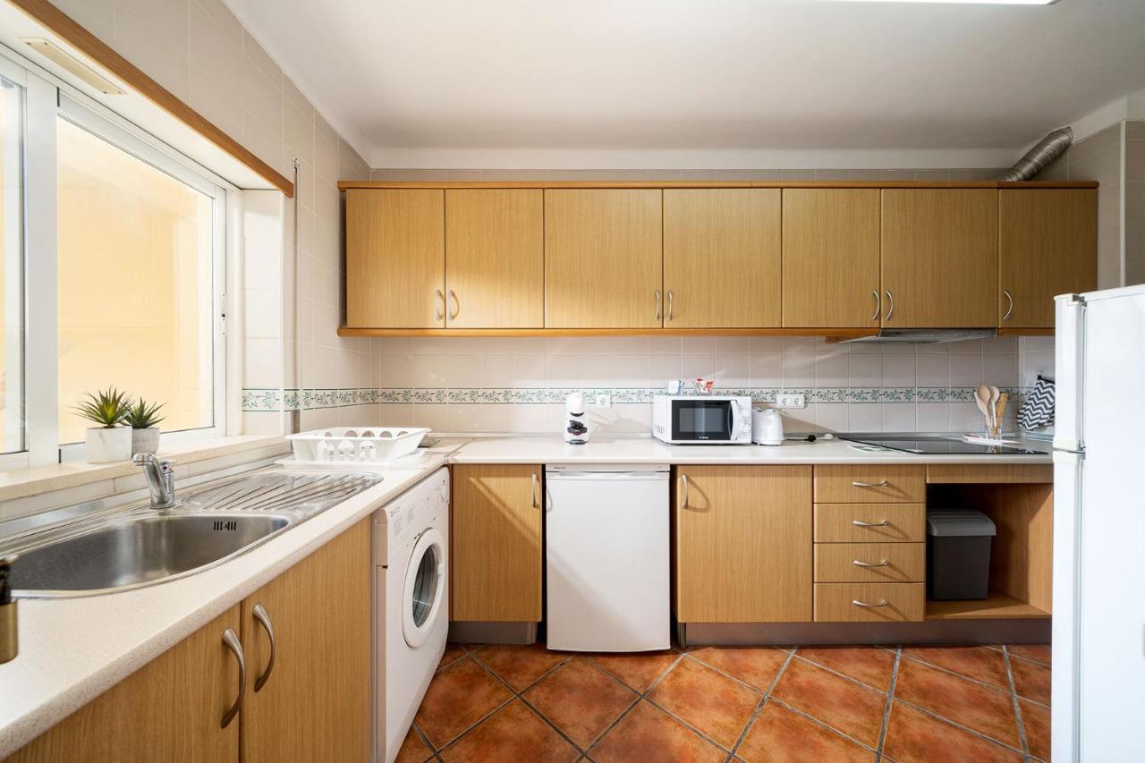 Apartment Family Holiday - Centrally Located - Vale De Parra *